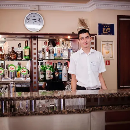 Hotel Lilia 4*