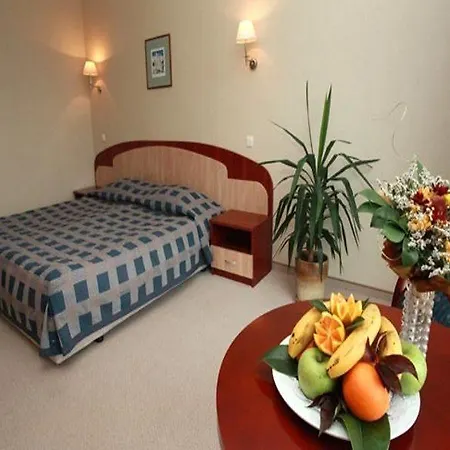 Hotel Lilia 4*