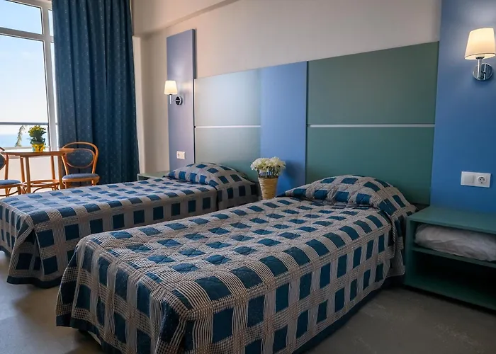 Lilia גולדן סנדס