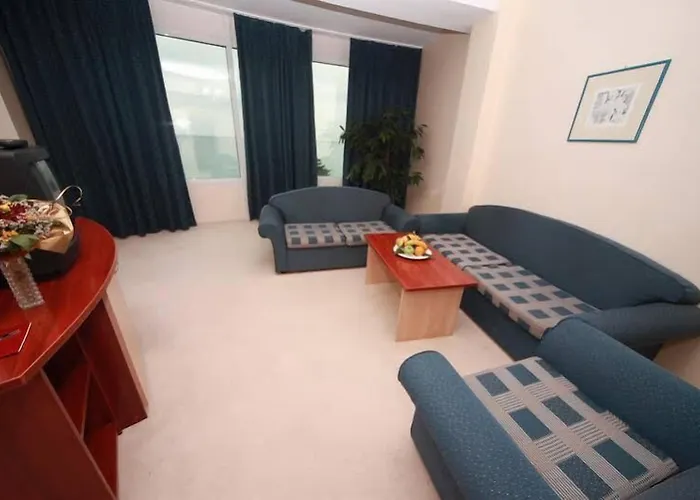 מלון Lilia גולדן סנדס